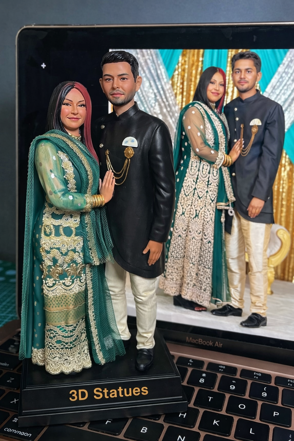 3D Couple Full Body Statue Miniature